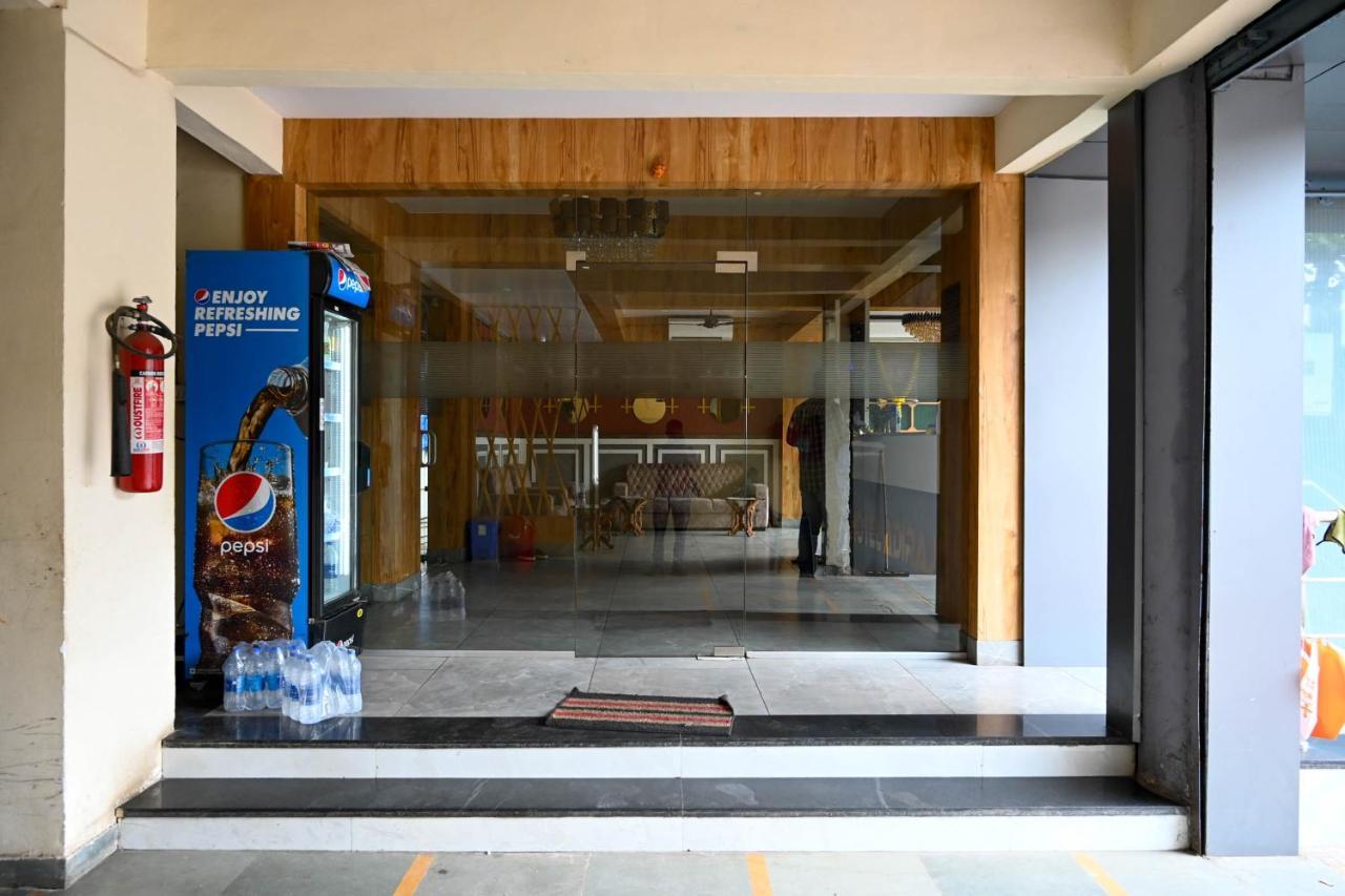 Adiraj Residency Hotel Navi Mumbai Kültér fotó
