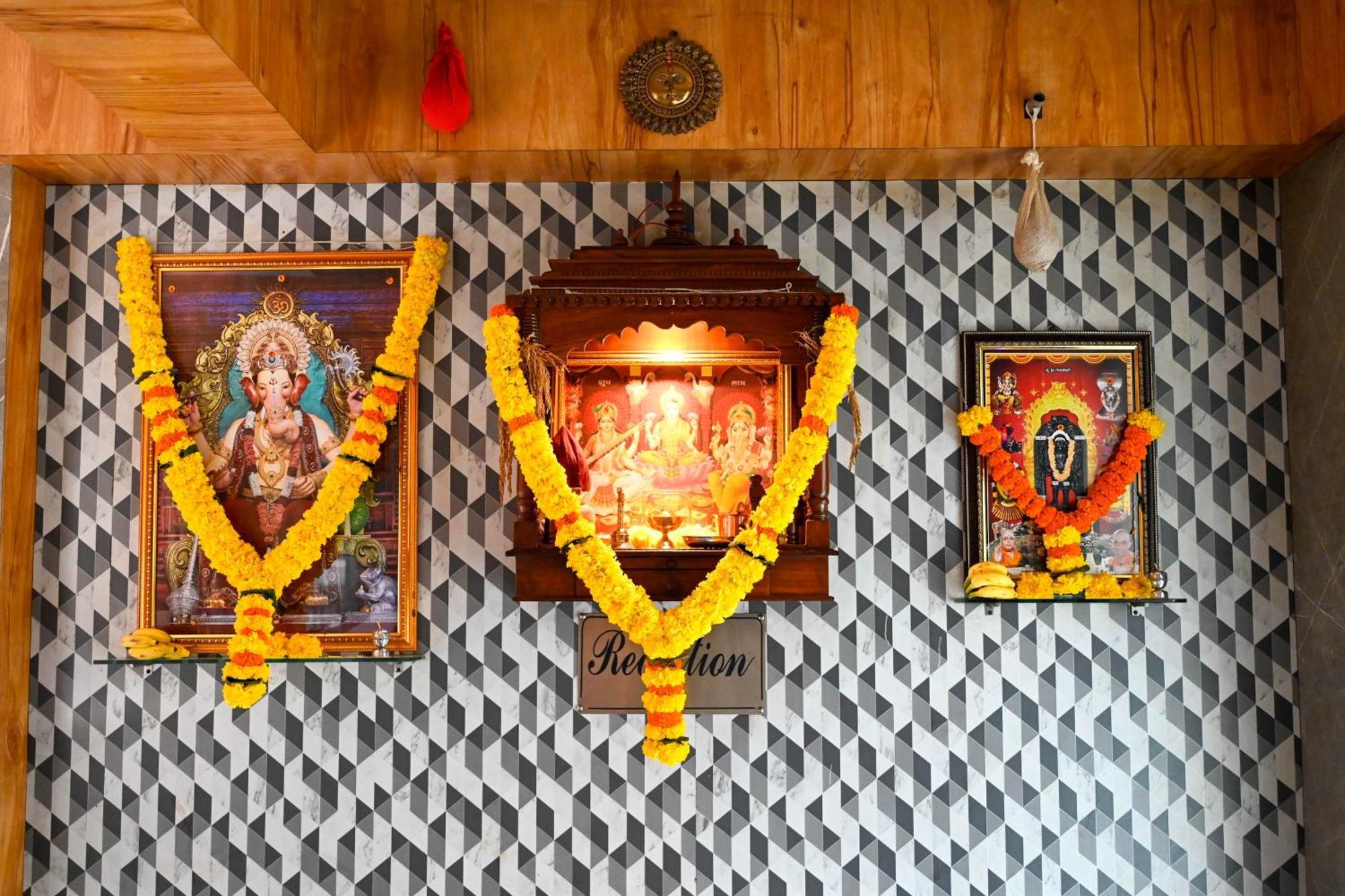 Adiraj Residency Hotel Navi Mumbai Kültér fotó