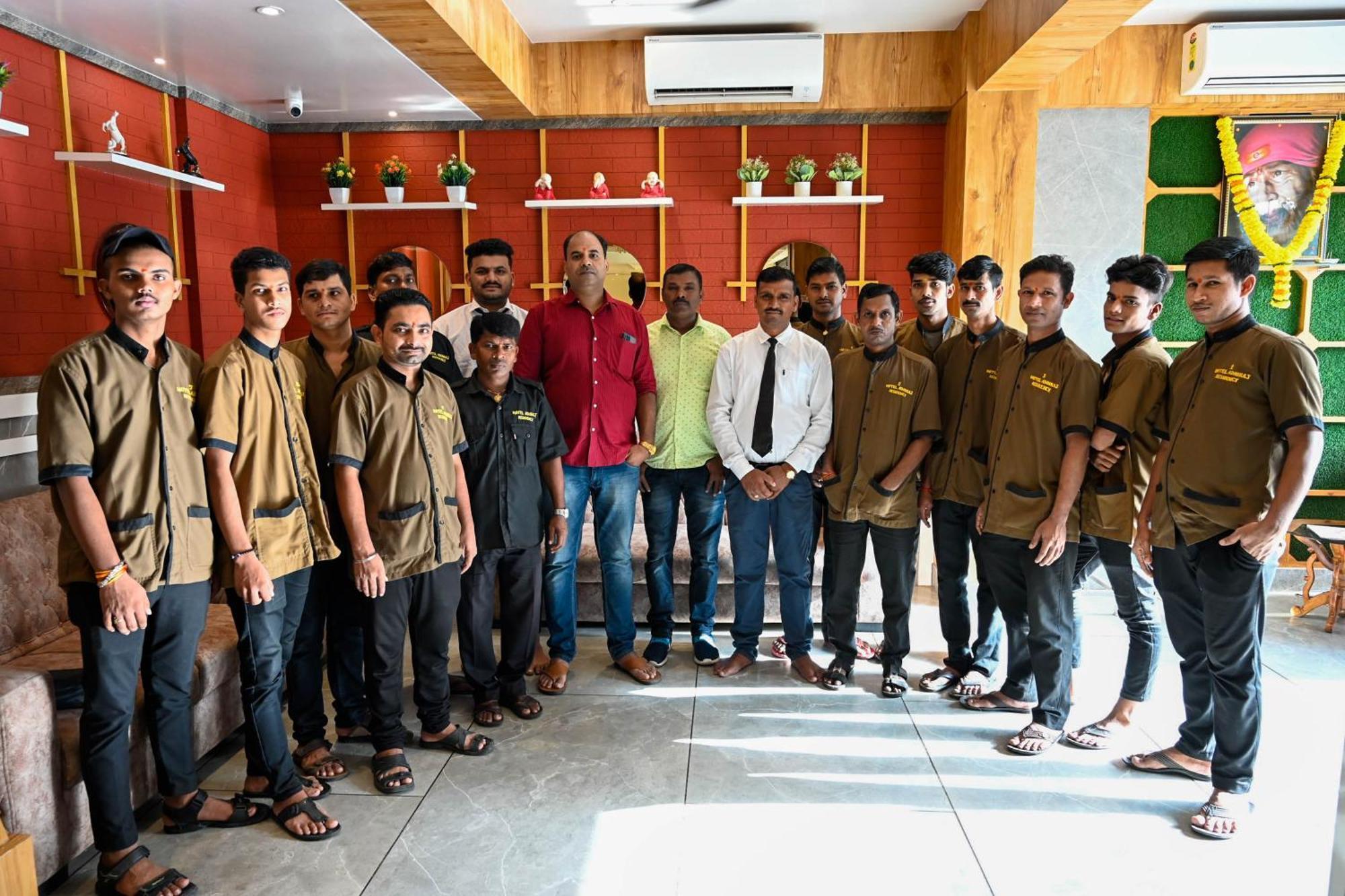 Adiraj Residency Hotel Navi Mumbai Kültér fotó