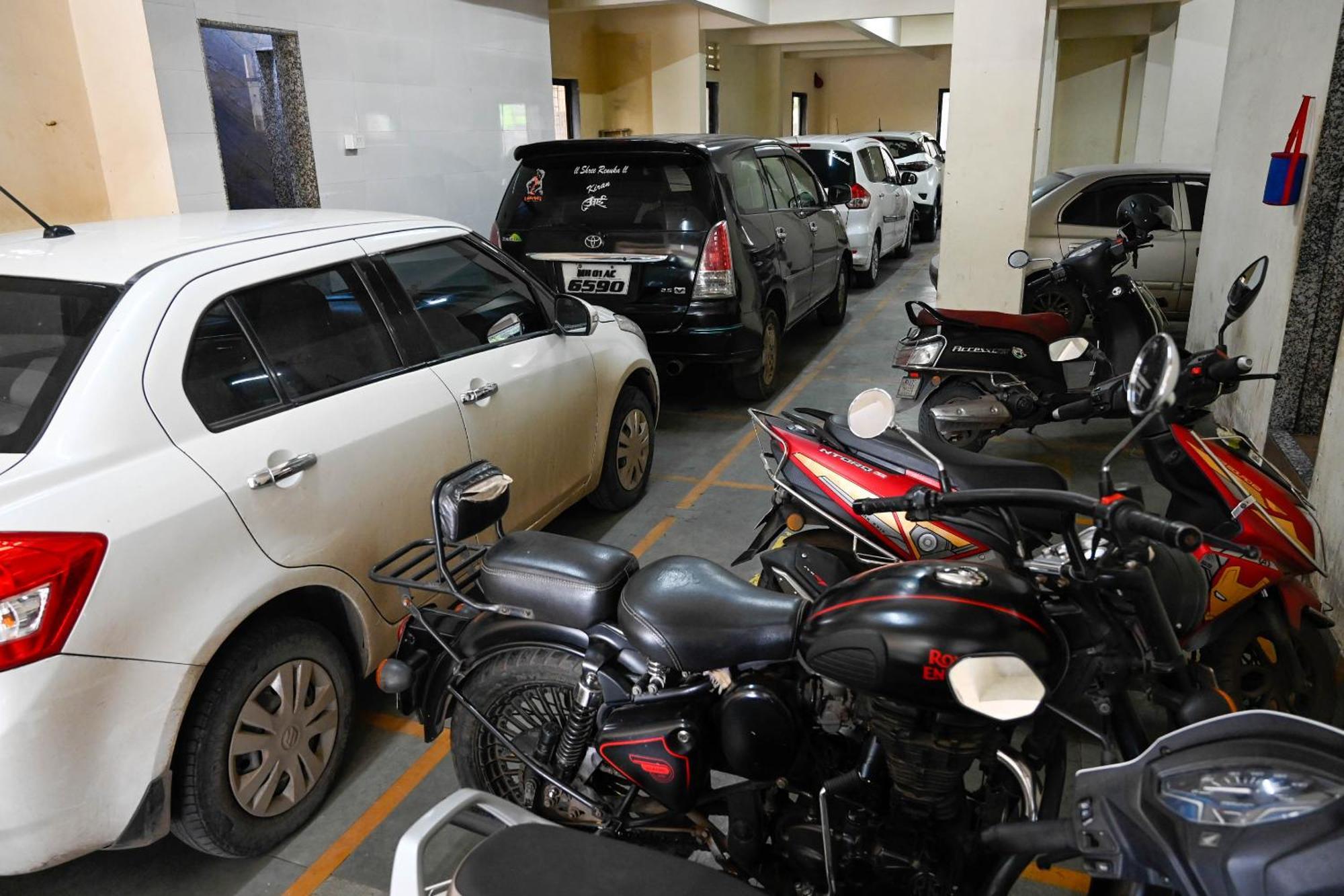 Adiraj Residency Hotel Navi Mumbai Kültér fotó