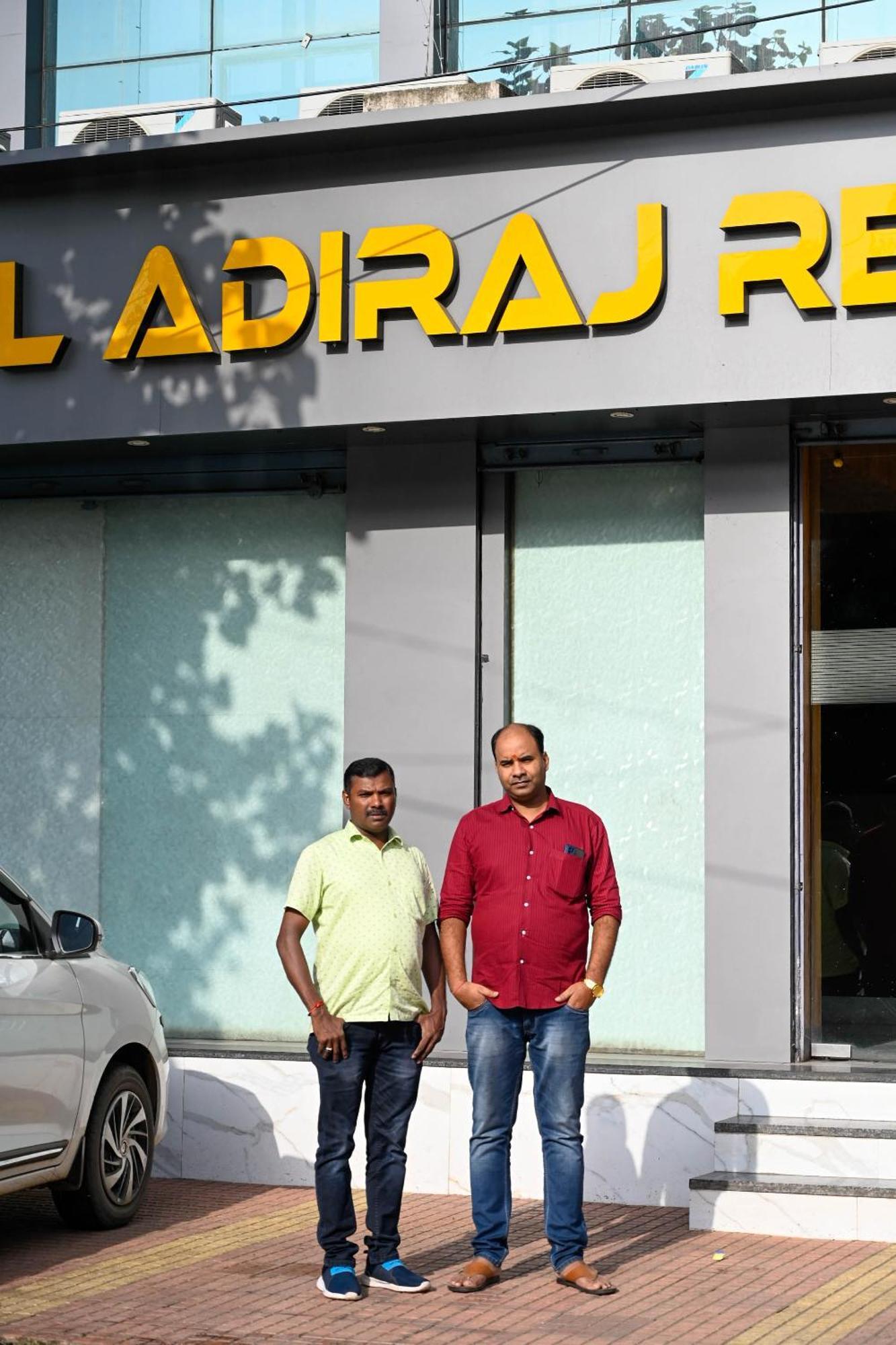 Adiraj Residency Hotel Navi Mumbai Kültér fotó
