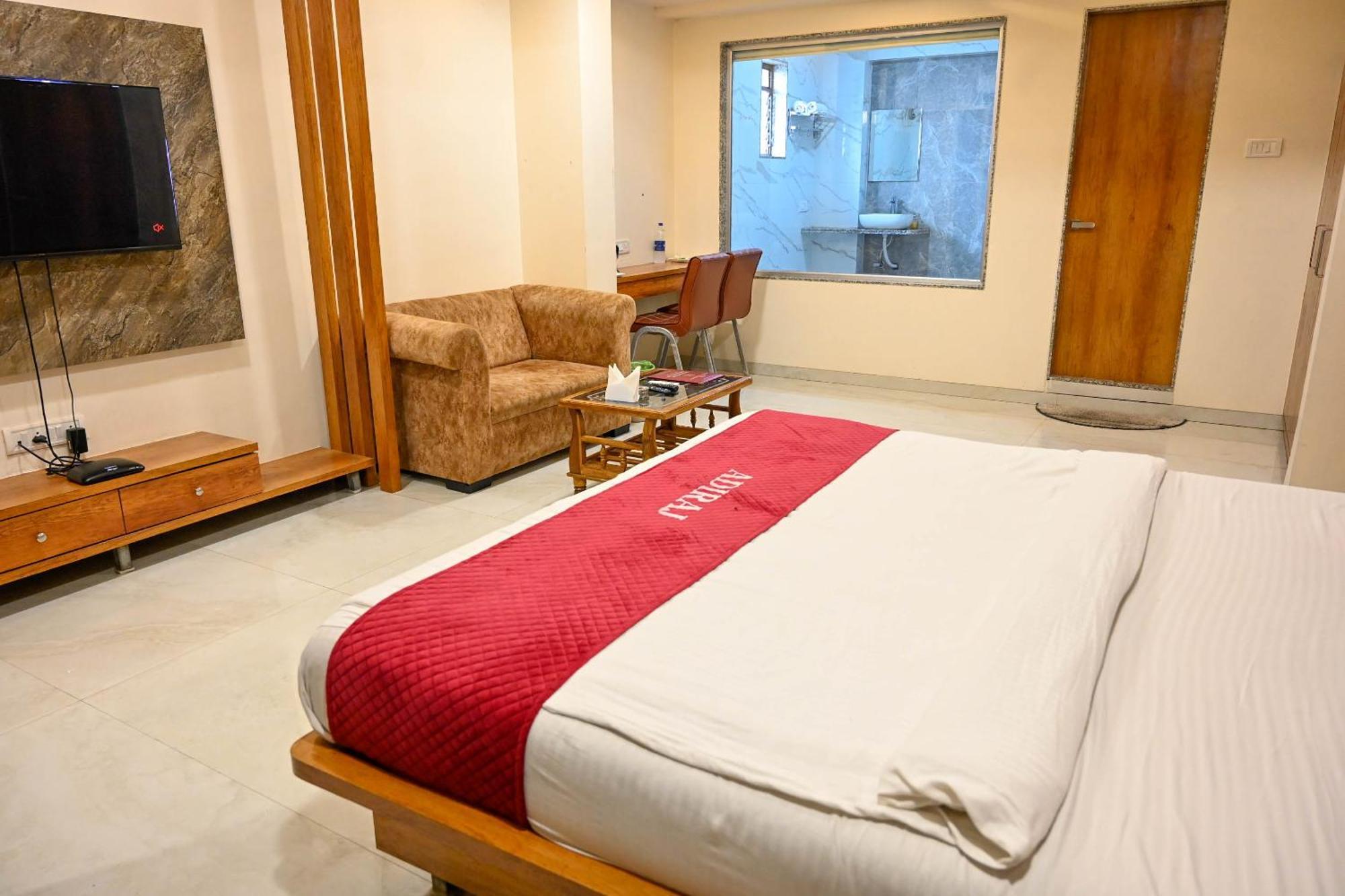 Adiraj Residency Hotel Navi Mumbai Kültér fotó