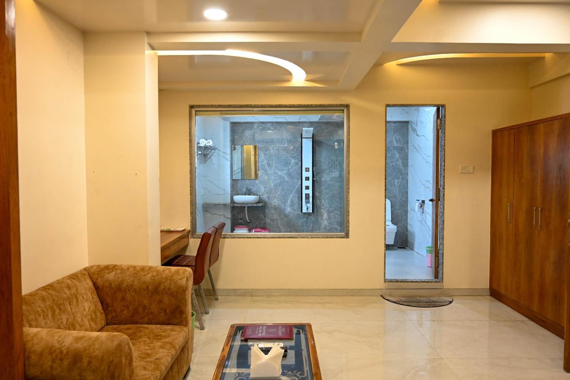 Adiraj Residency Hotel Navi Mumbai Kültér fotó